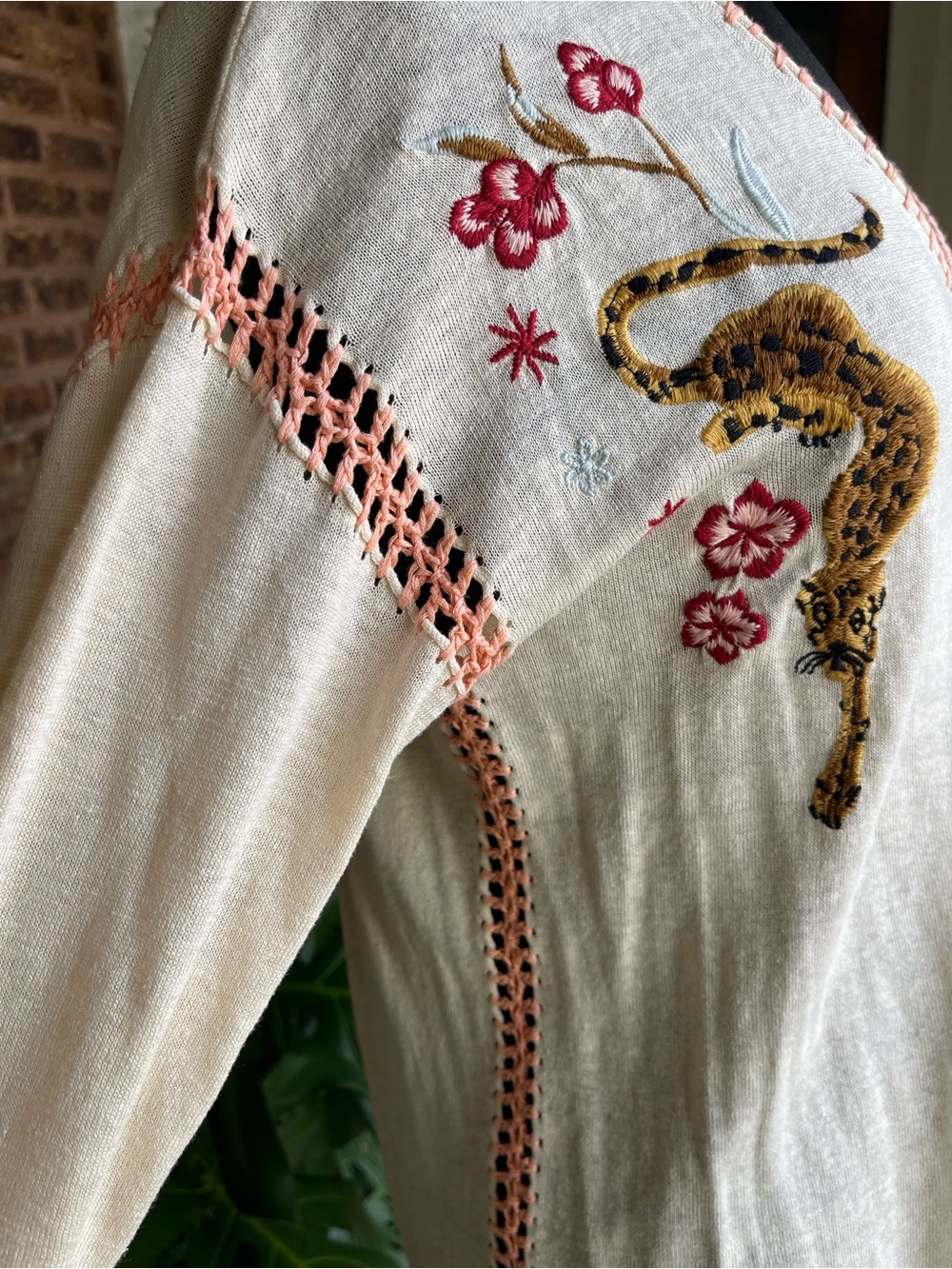 Johnny Was Cream Embroidered Tiger V-Neck Top - Picture 5 of 8